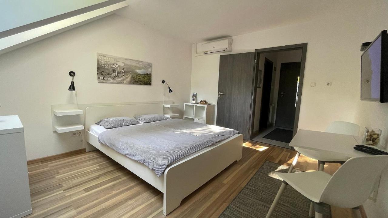 Benevia Apartments Pécs Zewnętrze zdjęcie