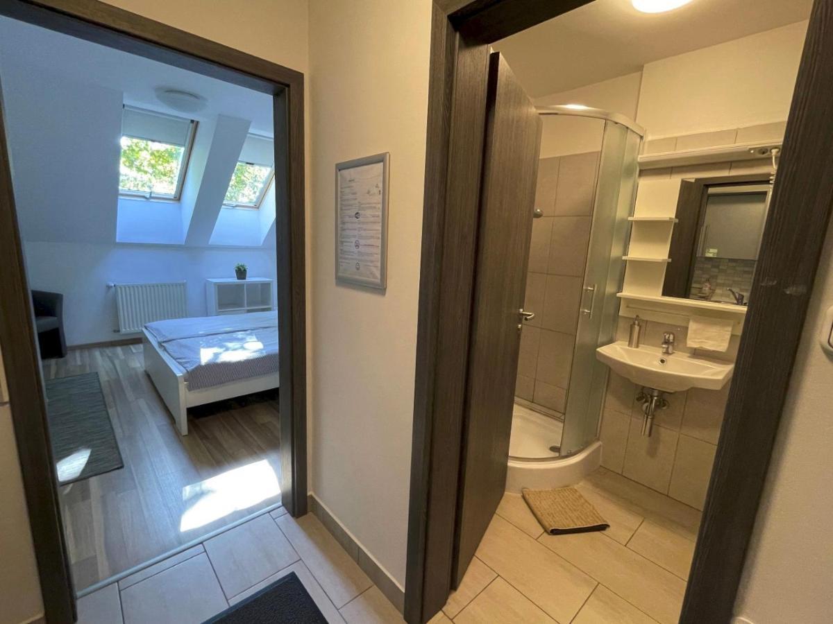 Benevia Apartments Pécs Zewnętrze zdjęcie