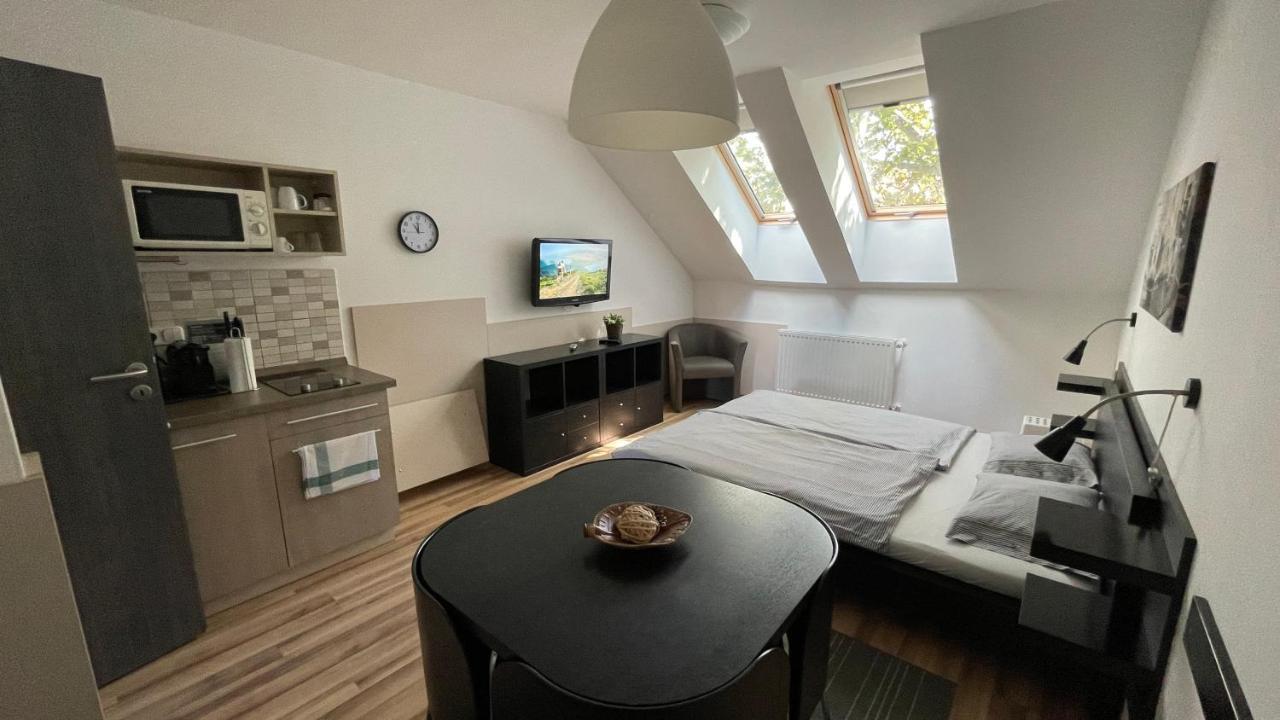 Benevia Apartments Pécs Zewnętrze zdjęcie