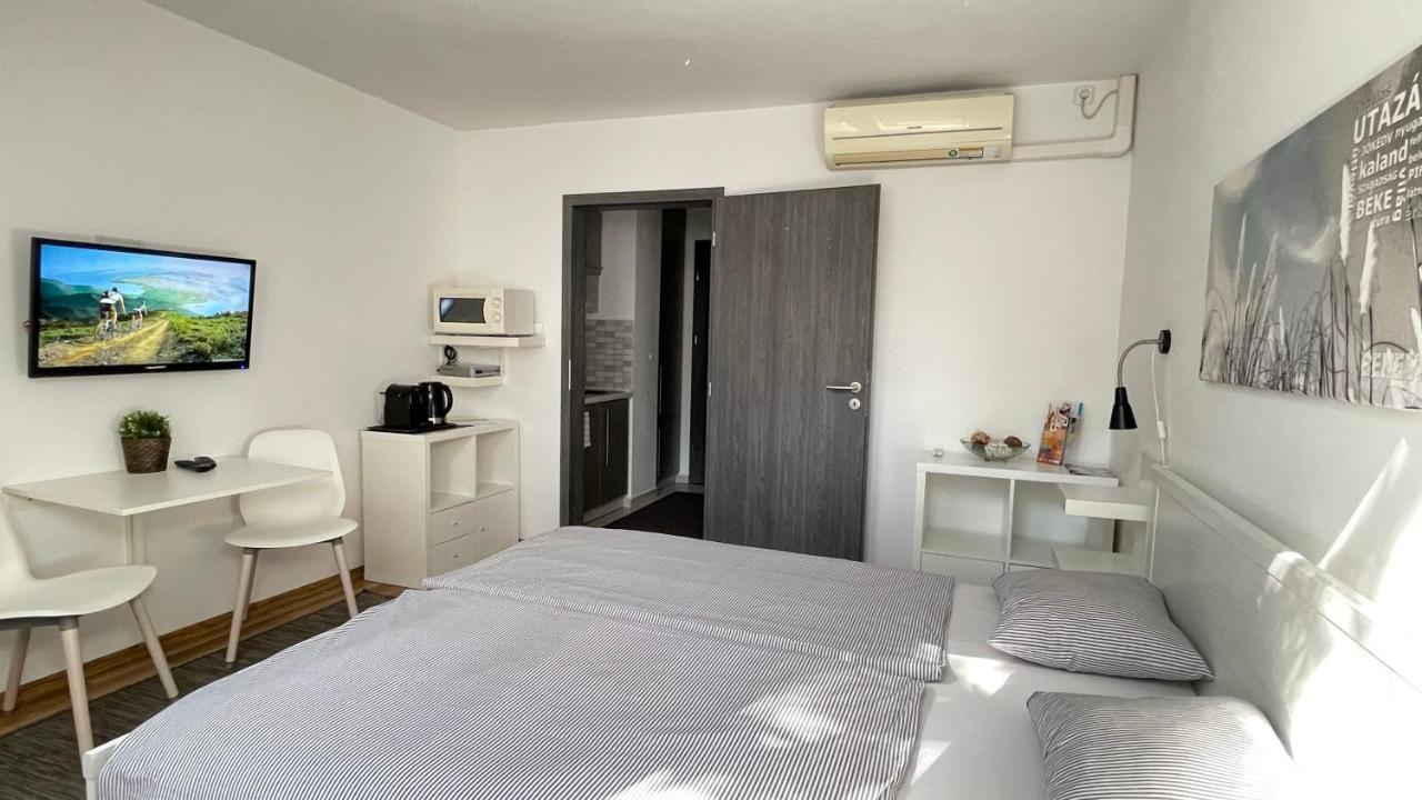 Benevia Apartments Pécs Zewnętrze zdjęcie