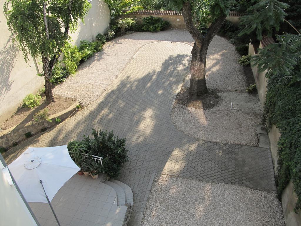 Benevia Apartments Pécs Pokój zdjęcie